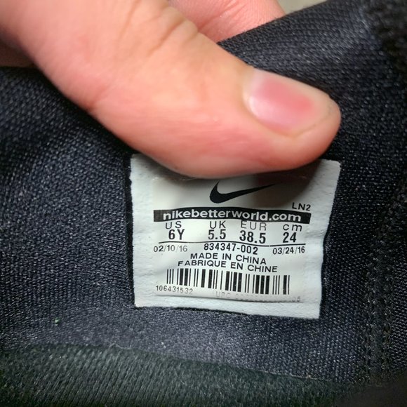 ~Used W/O Box! Nike Lebron 13 Low Triple Black Basketball Sneakers Size 6Y - Picture 6 of 6